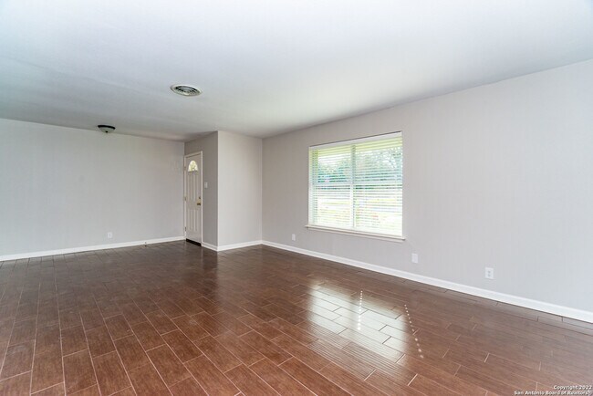 Photo - 447 Brees Blvd