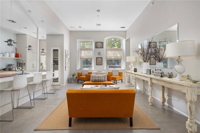 Photo - 426 Spring St