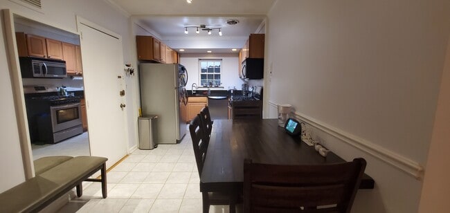 Photo - 150 Kenrick St Unidad 4