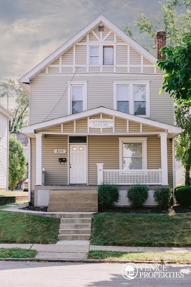 Building Photo - 6 Bedroom on OSU Campus Rental