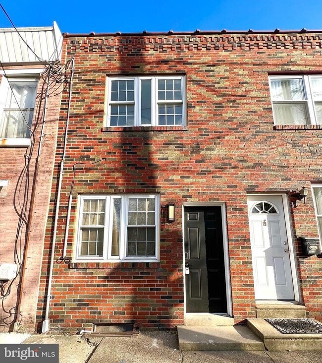 Photo - 3217 Almond St
