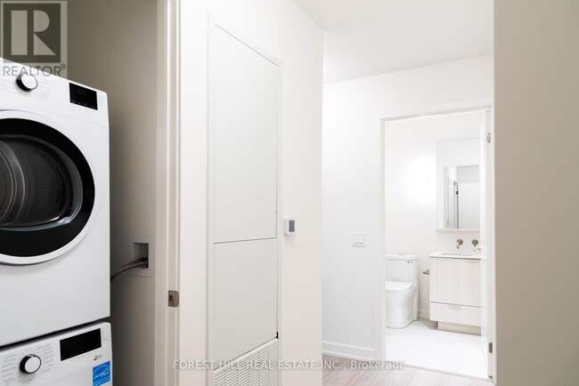 Photo - 110 Broadway Ave