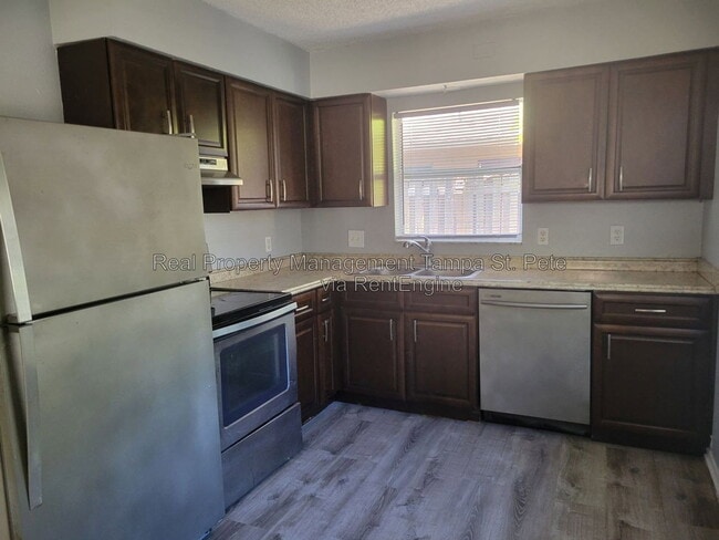 Photo - 917 Lake Palms Dr