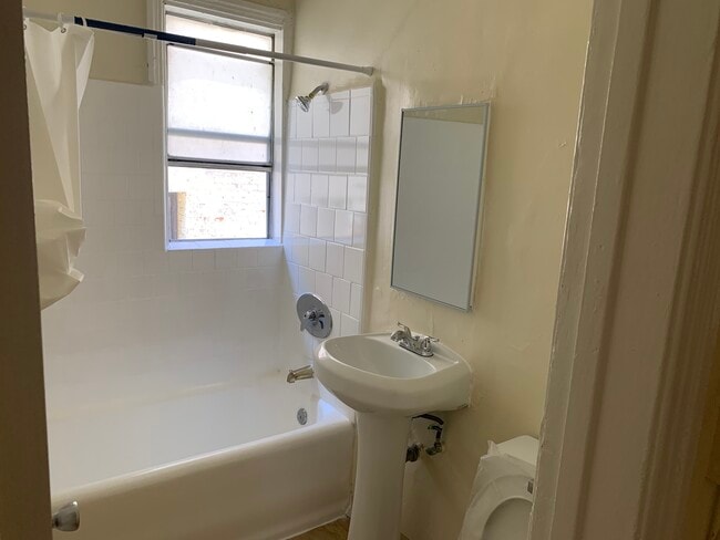 Photo - 415 S Grand View St Unit Grand View