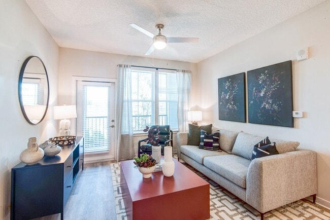 Photo - Tapestry Nona