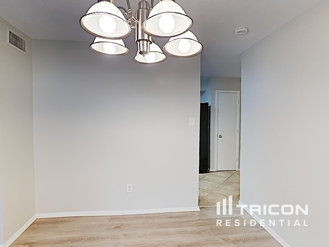 Photo - 1230 Meadow Creek Dr