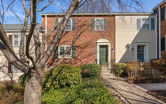 4843 Willett Pky