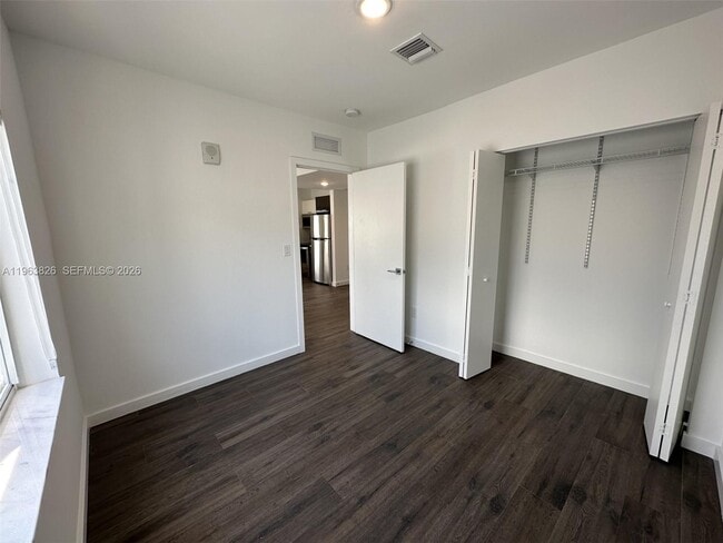 Photo - 1560 Euclid Ave Unit 05