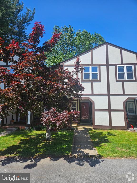 Building Photo - 5424 Jenmatt Dr Rental
