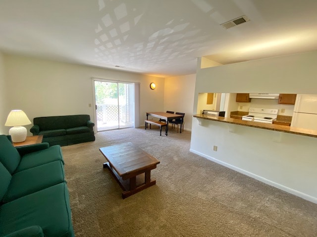Building Photo - 220 Elm St Unit 221