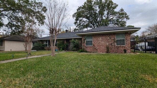 Photo - 5306 Briarbend Dr
