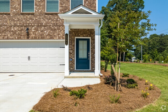 Photo - Waverly Village