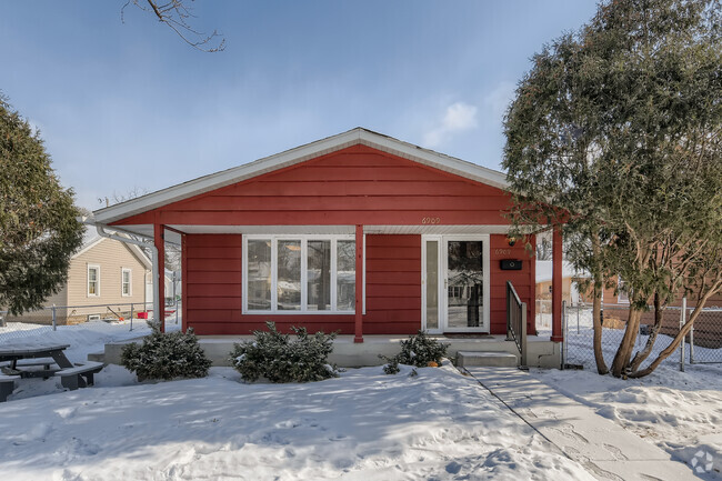 Building Photo - 6909 Russell Ave S Rental