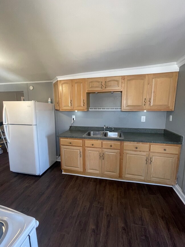 Photo - 128 High St Unit 3