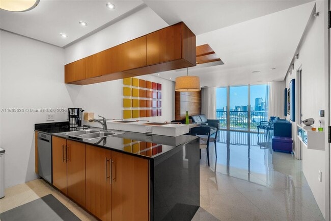 Photo - 1750 N Bayshore Dr Unit 3910