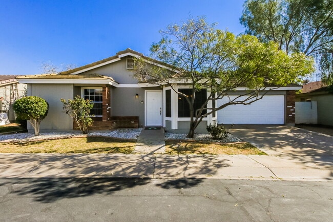 Building Photo - 1616 N Alta Mesa Dr Rental