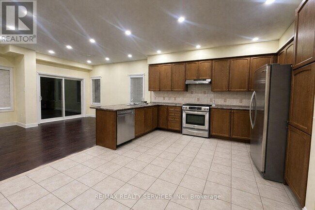 Photo - 26 Red Ash Ct