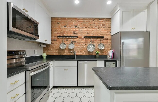 Building Photo - Designed for Modern Living