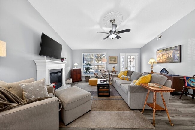 Photo - 1321 Forest Creek Dr. Unidad 3