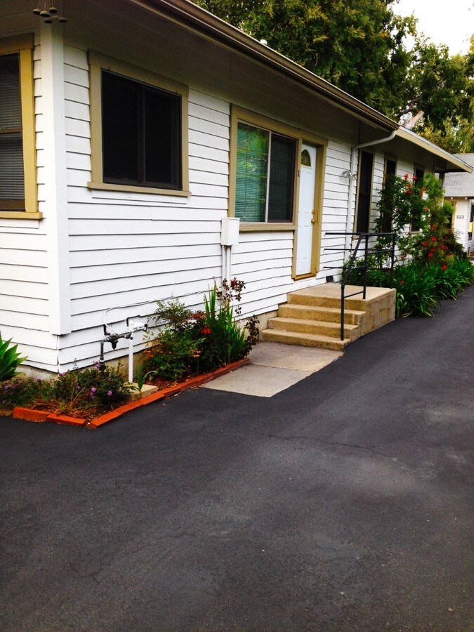 Photo - 310 Ladera St