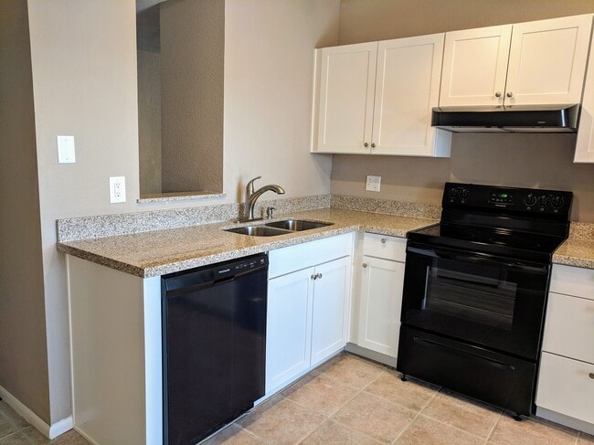 Photo - 4608 W Maryland Ave Unit 1126