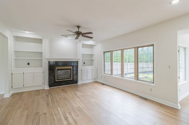 Photo - GREAT LOCATION IN COUNTRY CLUB!! 4 Bedroom, 3.5 Bathroom Home in Clive