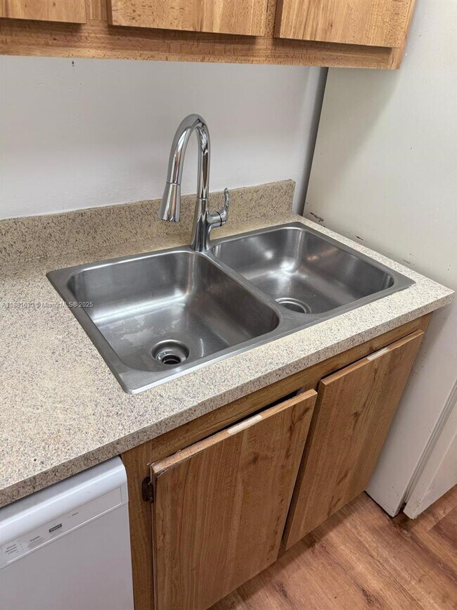 Photo - 1850 N Congress Ave Unit 405