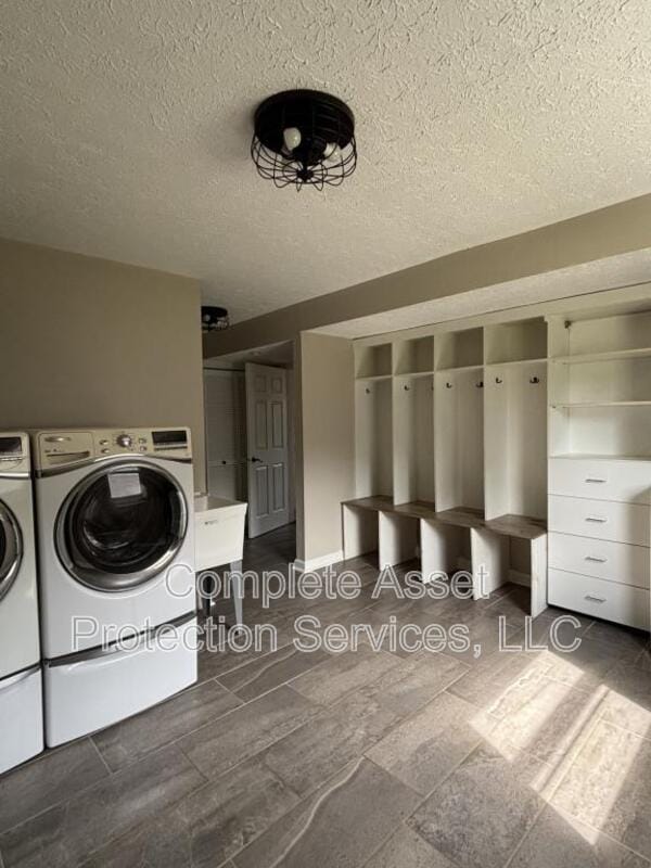 Photo - 6904 W 85th Pl