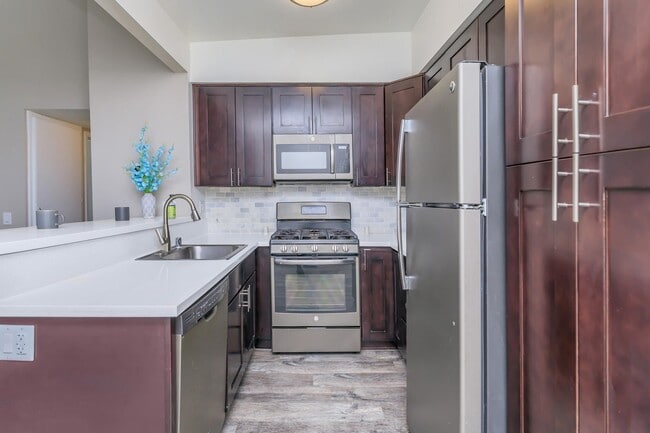 Building Photo - Copper Wood Rental