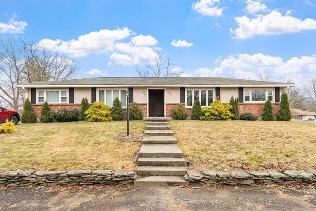 Building Photo - 45 Kinglet Dr