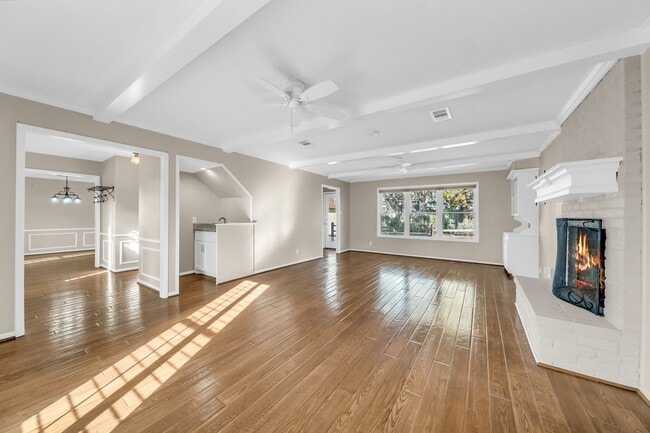 Photo - 115 Heather Ln