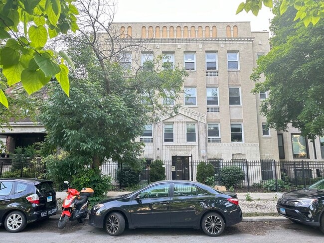 Photo - 1850 N Humboldt Blvd Unit 114