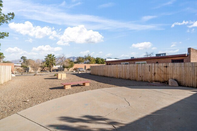 Photo - 3032 N Edith Blvd Unit 3032 Edith