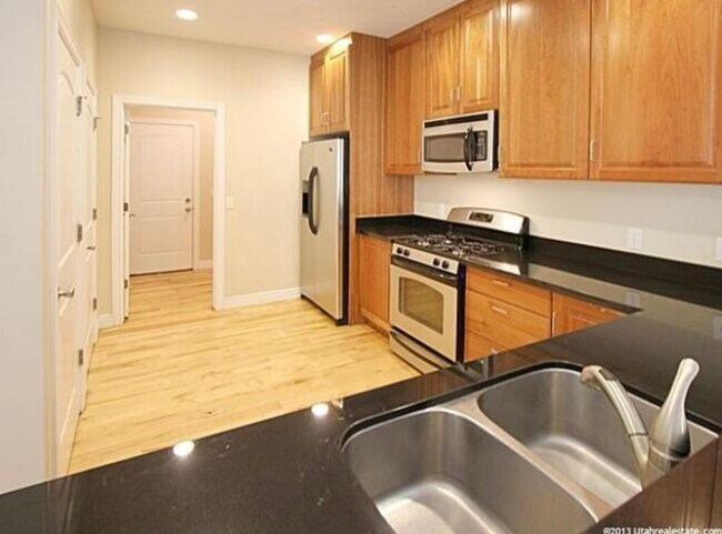 Photo - 288 Snowy River Ct