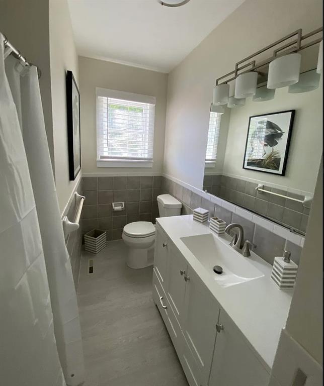 Photo - 191 Coggeshall Ave Unit 1