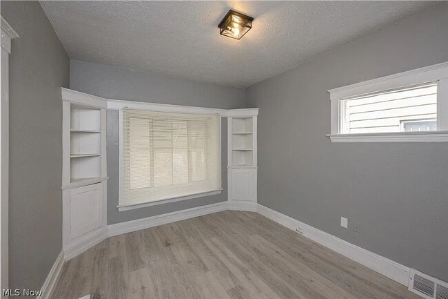 Photo - Comfortable & Convenient Cleveland Living