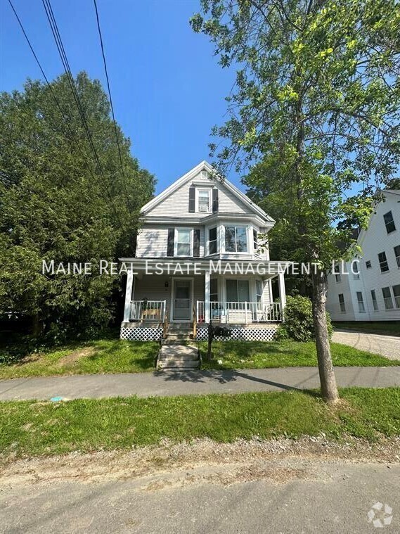 Building Photo - 32 Cottage St Rental