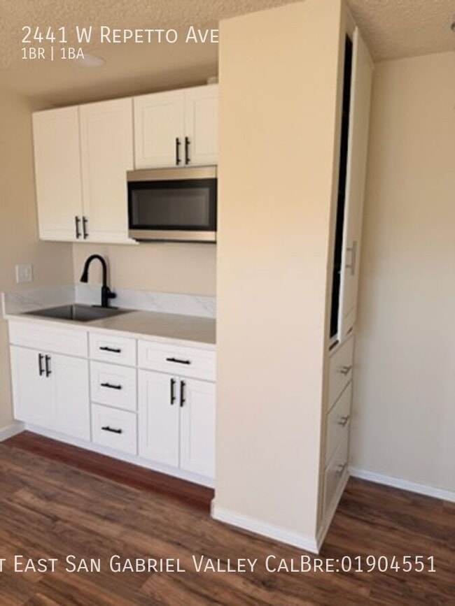 Building Photo - 2441 Repetto Ave