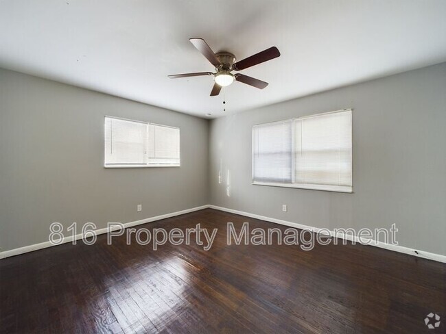 Building Photo - 3609-3611 E 69th St Unit 3609 Rental