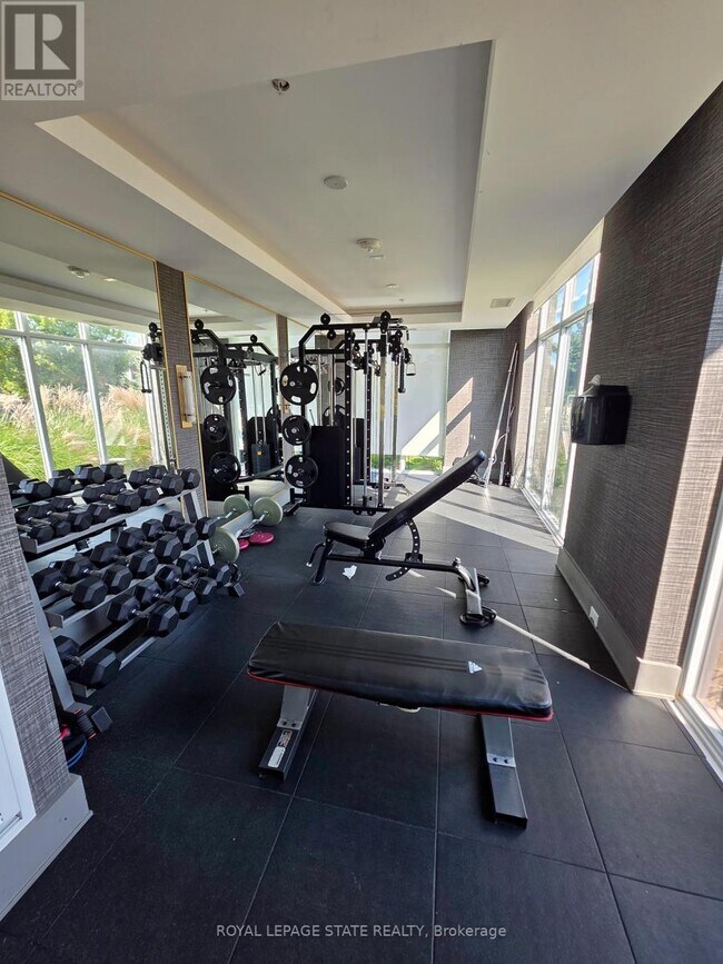 Photo - 5055 Greenlane Unit 117