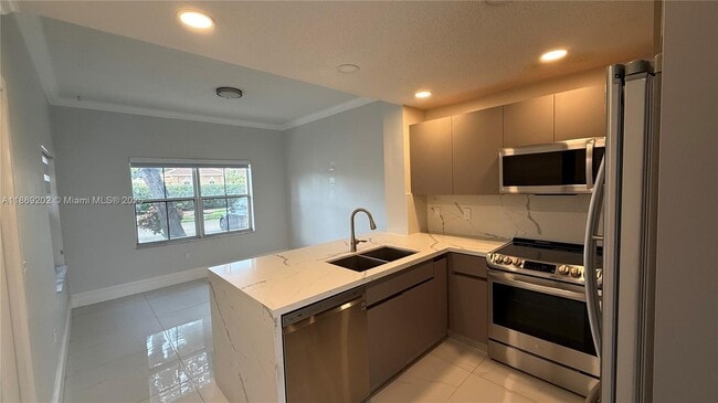Building Photo - 8480 NW 139th Ln Rental
