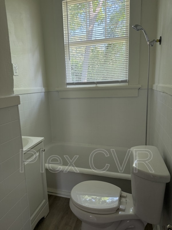 Photo - 2711 Pecan St