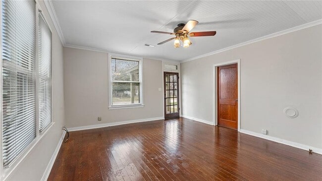 Photo - 309 N 3rd St