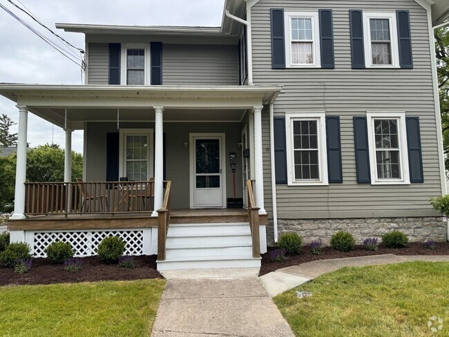 Building Photo - 57 W Genesee St Rental