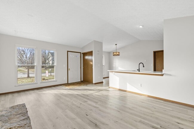 Photo - 1800 Weather Stone Ln