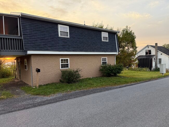 Photo - 104 Zimmerman Ln