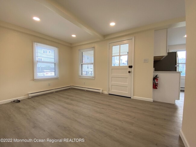 Photo - 104 11th Ave