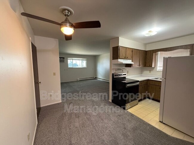 Photo - 222-4 Sherman St.