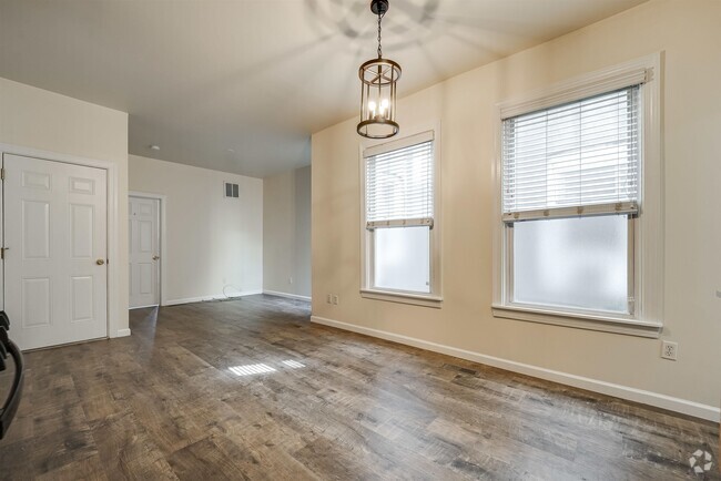 Building Photo - 394 Woodlawn Ave Rental