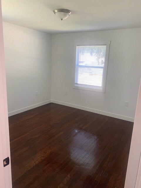 Photo - 1485 Walsh Ave